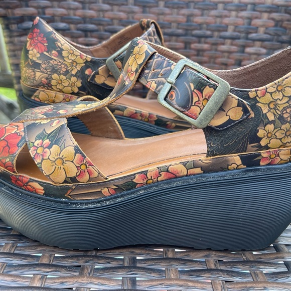 Dr Martens Adaya floral tattoo platform sandals size 42/10 - Picture 7 of 16